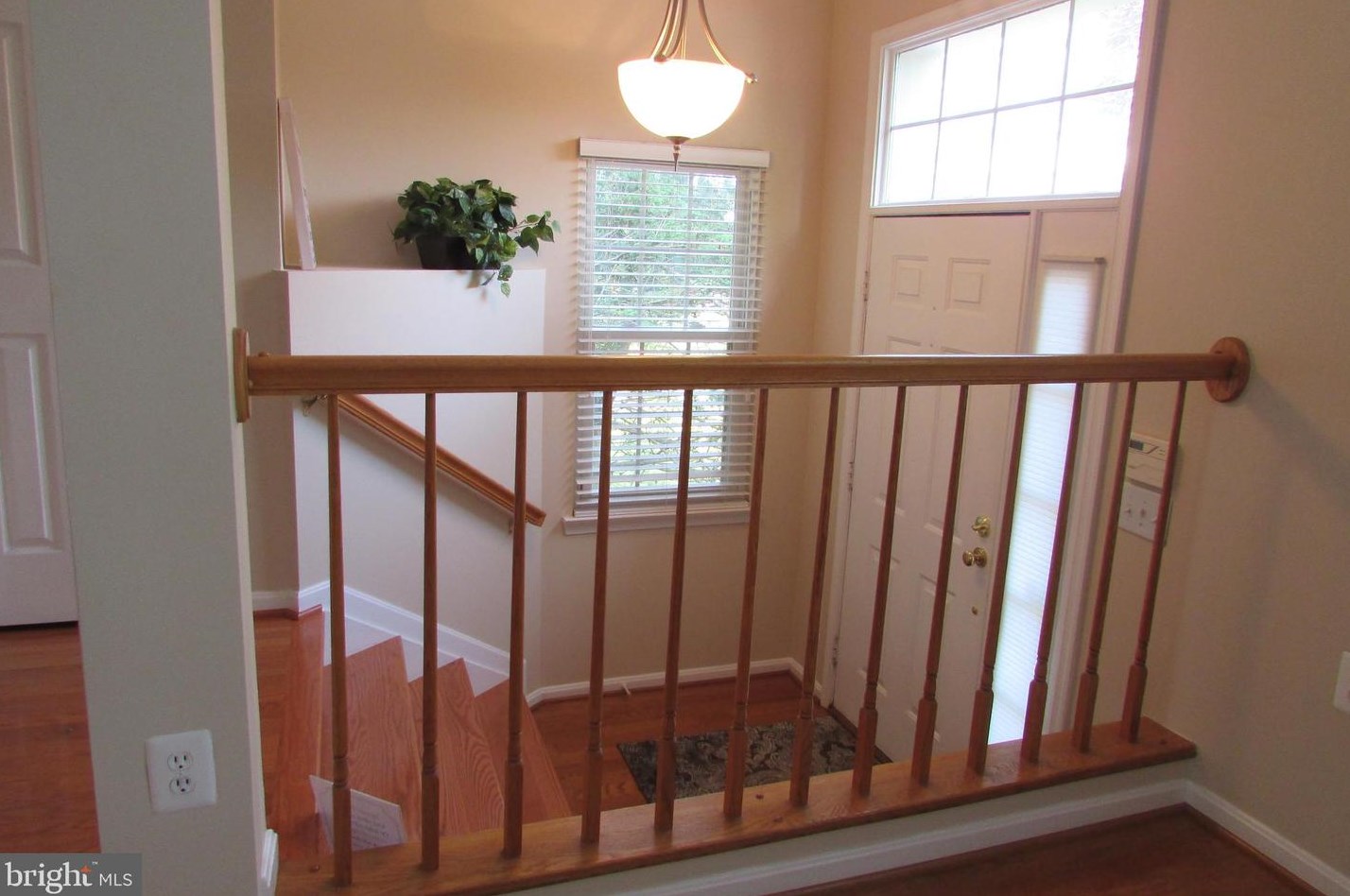 13127 Sparrow Tail Ln, Fairfax, VA 22033-5174