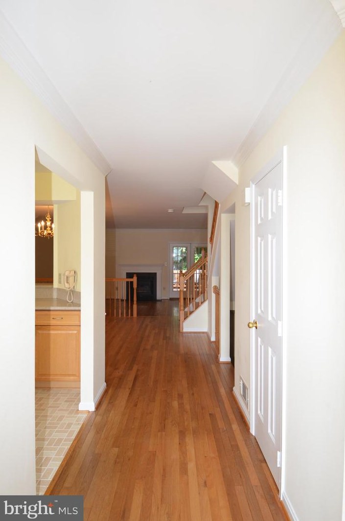 8814 Eagle Rock Ln, Springfield, VA 22153