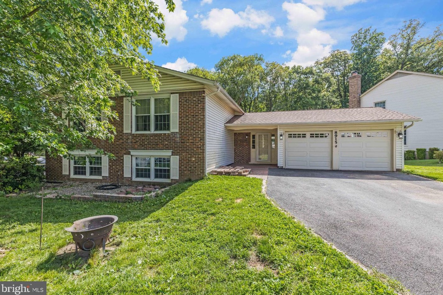 8915 Spur Rd, Springfield, VA 22153
