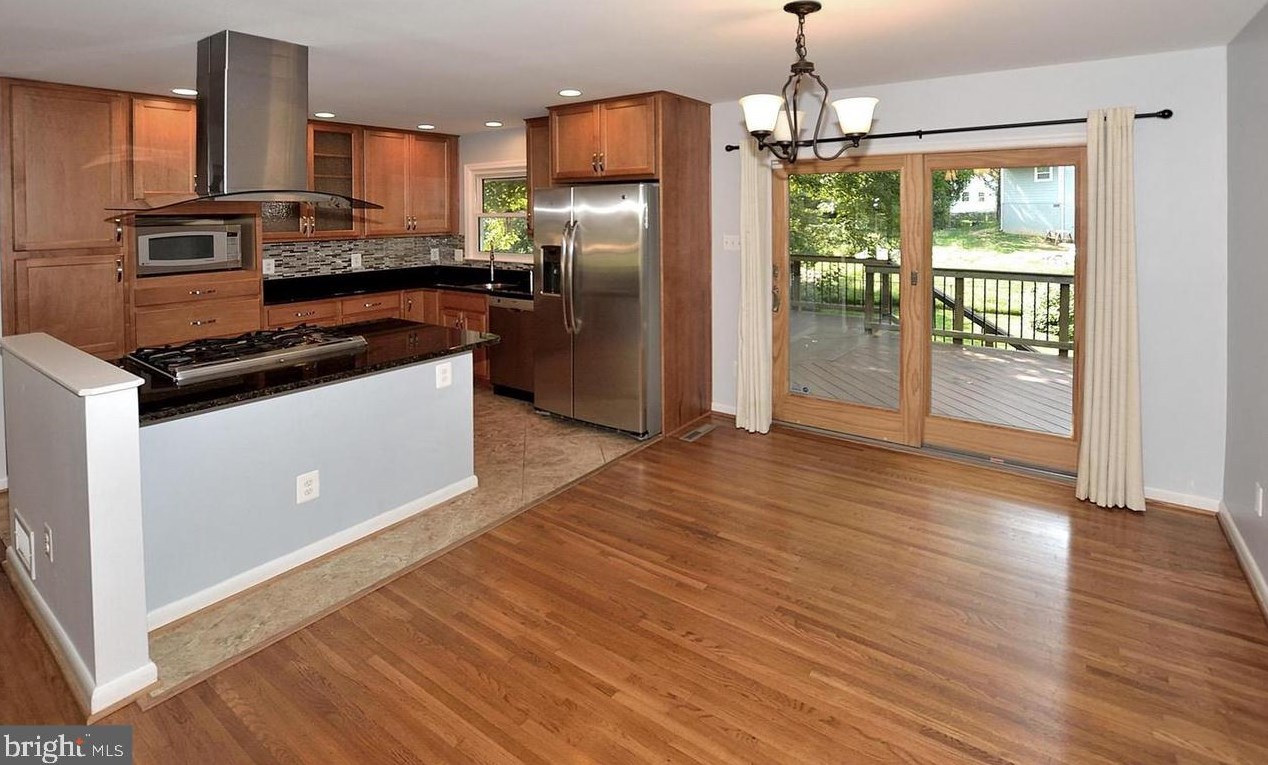 8603 Arley Dr, Springfield, VA 22152