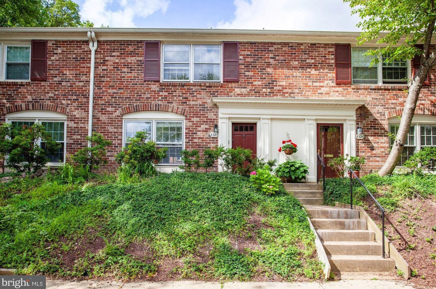 8323 Kingsgate Rd # 520, Springfield, VA