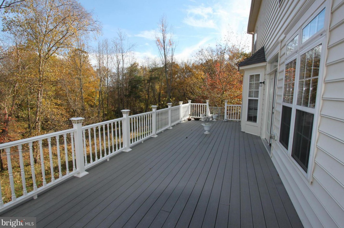 8553 Mazzello Pl, Springfield VA  22153-3507 exterior