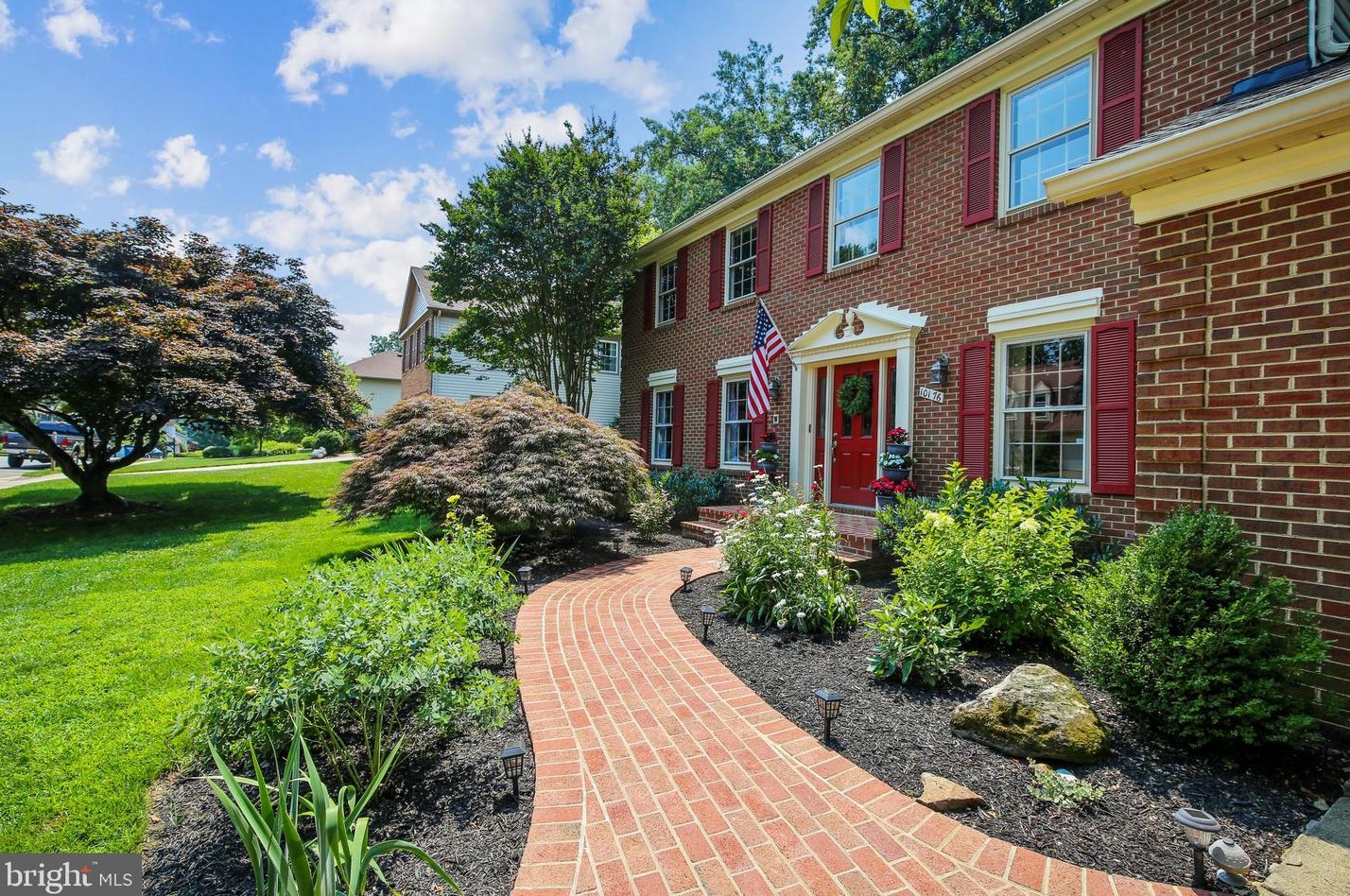 10176 Red Spruce Rd, Fairfax, VA 22032-3606