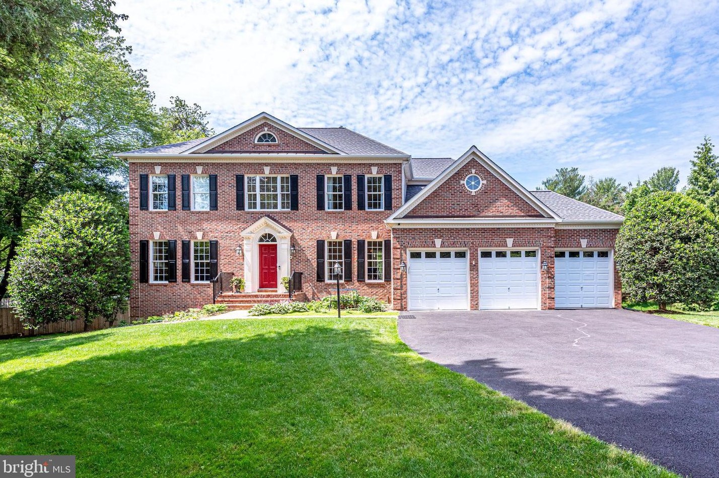 10373 Leigh Jillion Ct, Vienna, VA 22124-1780