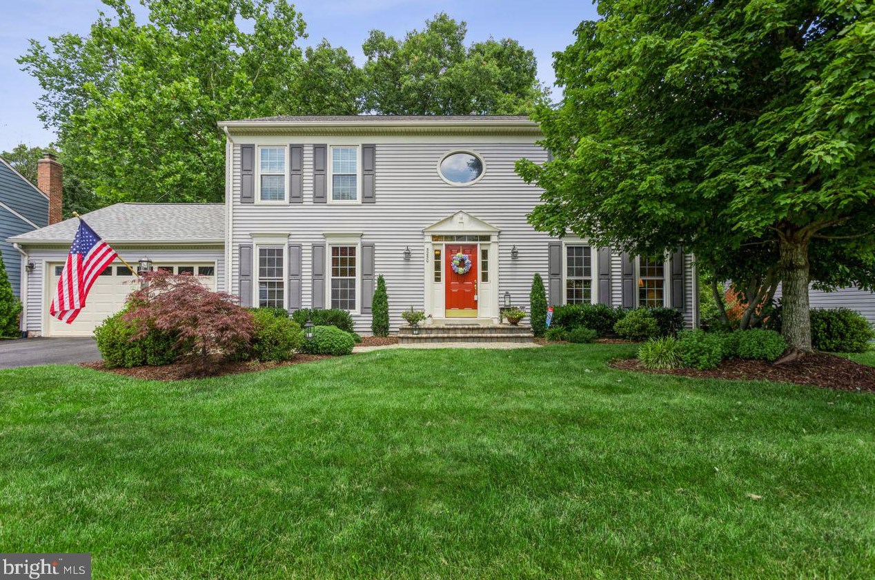 5230 Glen Meadow Rd, Centreville, VA 20120-1354
