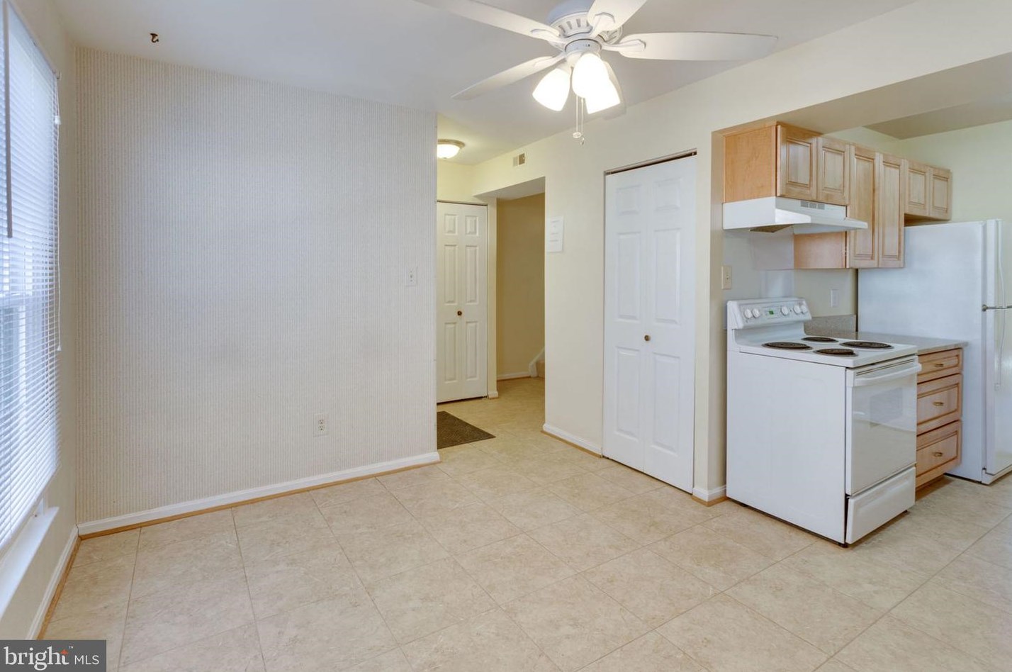 6328 Fenestra Ct #141b, Springfield, VA 22015