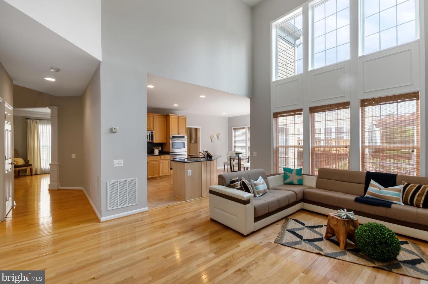 13306 Terrycloth Ln, Centreville, VA 20120-2092