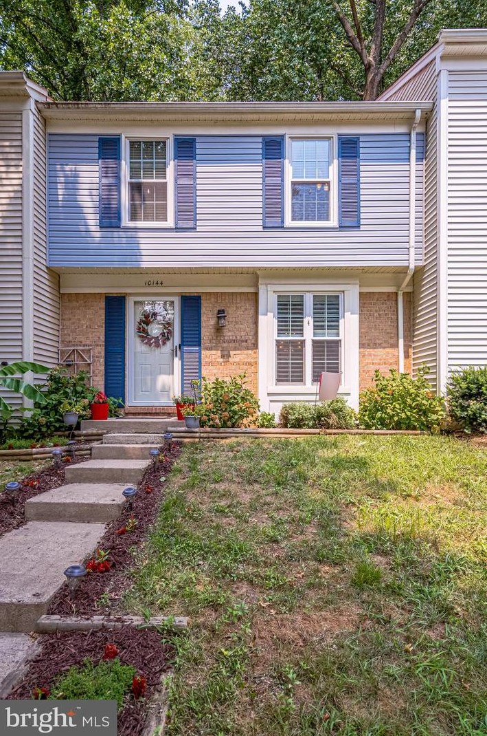10144 Sassafras Woods Ct, Springfield, VA 22015
