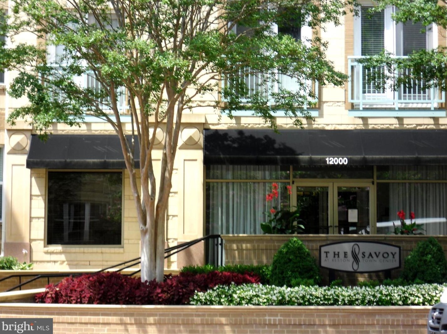 12000 Market St #326, Herndon, VA 20190