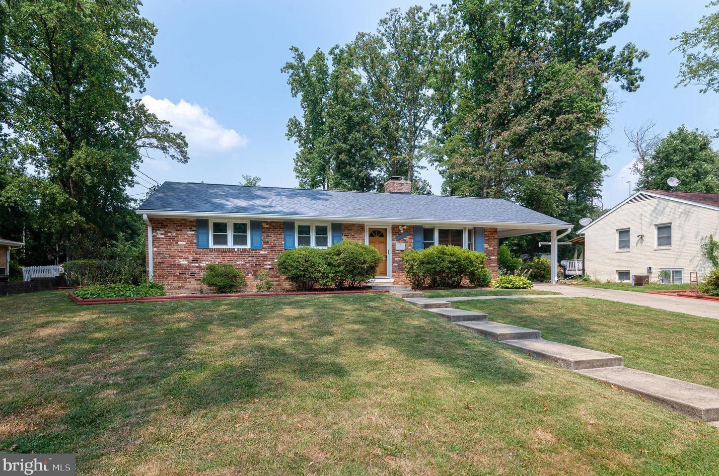 7419 Long Pine Dr, Springfield, VA 22151