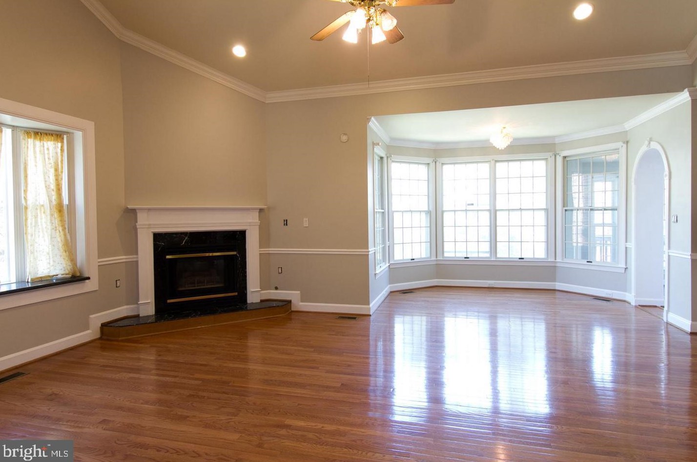 8514 Ashgrove Plantation Cir, Vienna, VA 22182