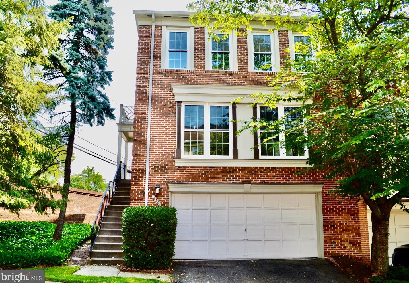 6501 Serenade Pl, Springfield, VA 22150