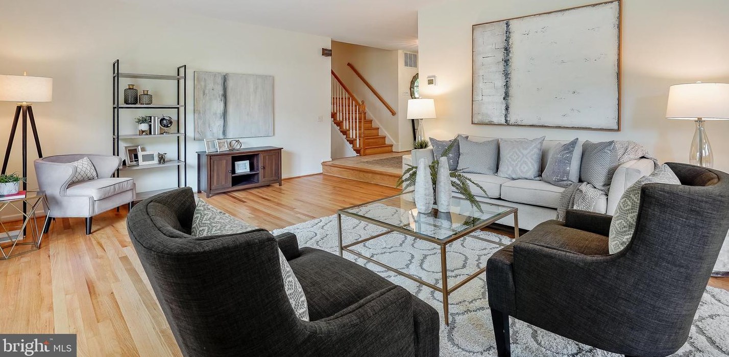 5030 Gadsen Dr, Fairfax, VA 22032-3410