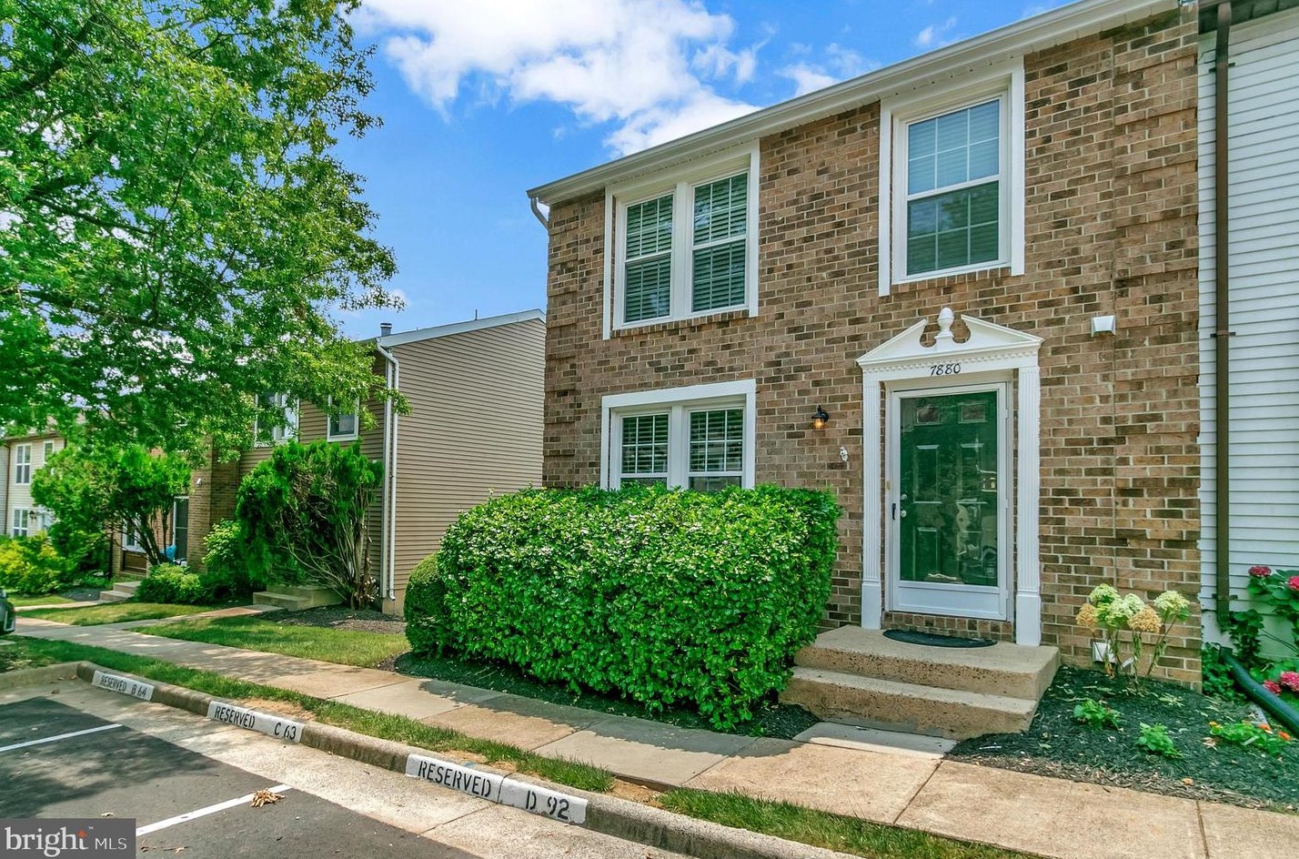7880 Tyson Oaks Cir, Vienna, VA 22182-3936