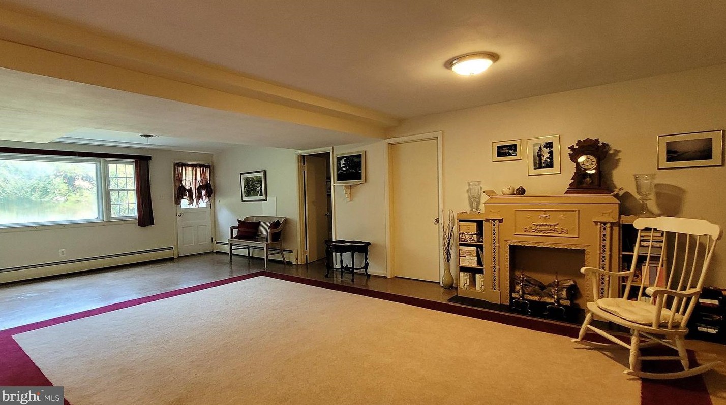 5036 Prestwick Dr, Fairfax VA 22030-4523 exterior