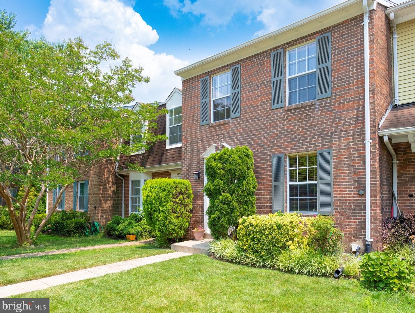 6358 Shaundale Dr, Springfield, VA 22152