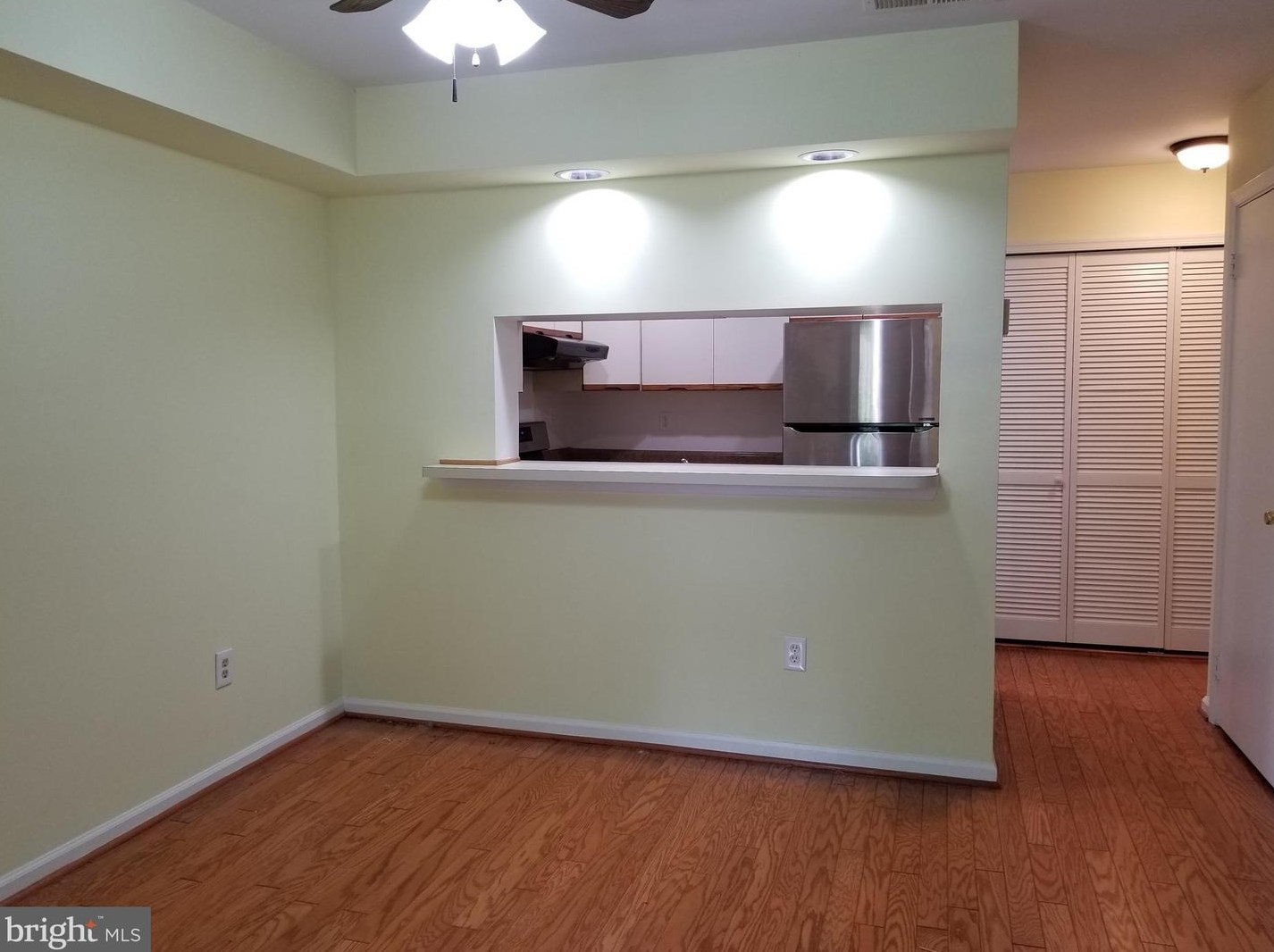 6026 Netherton St, Centreville VA  20120-3227 exterior