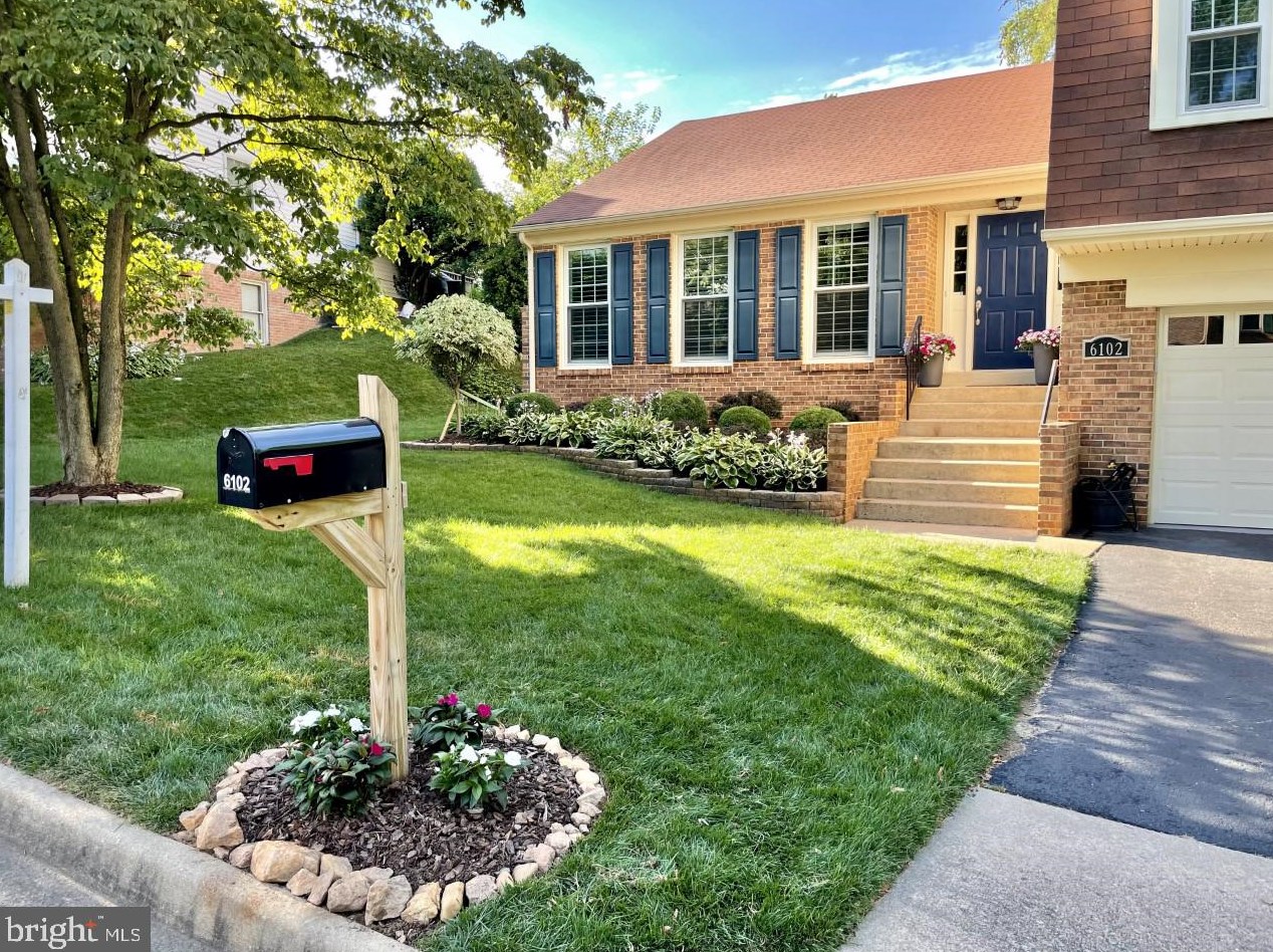 6102 Winnepeg Dr, Springfield, VA 22015
