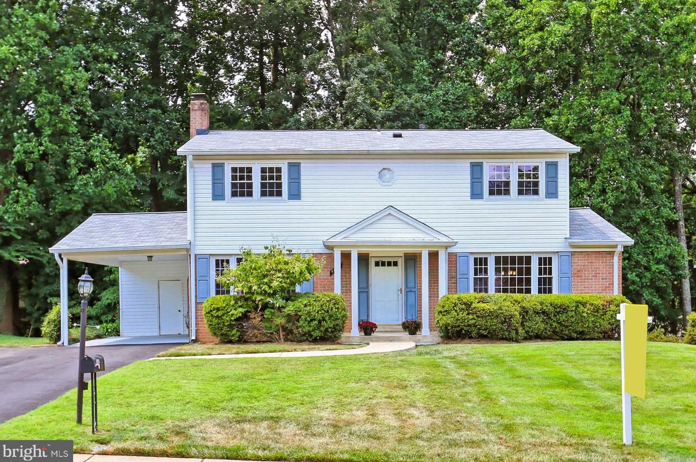 6808 Sydenstricker Rd, Springfield, VA 22152
