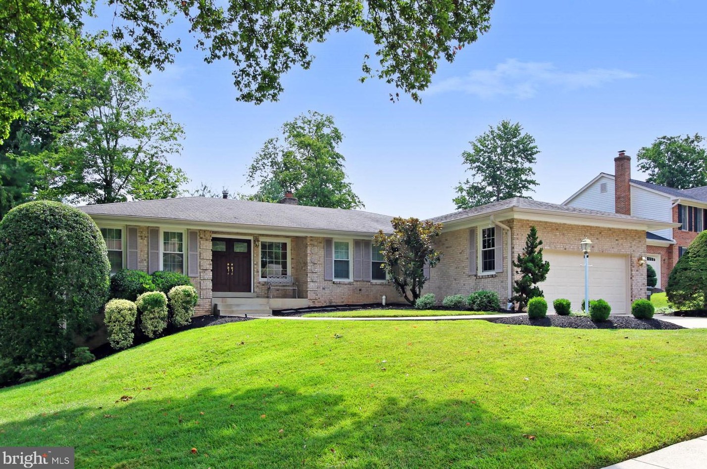 9706 Dansk Ct, Fairfax, VA 22032-1729