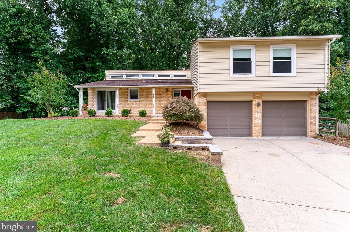 9603 Tinsmith Ln, Springfield, VA 22015