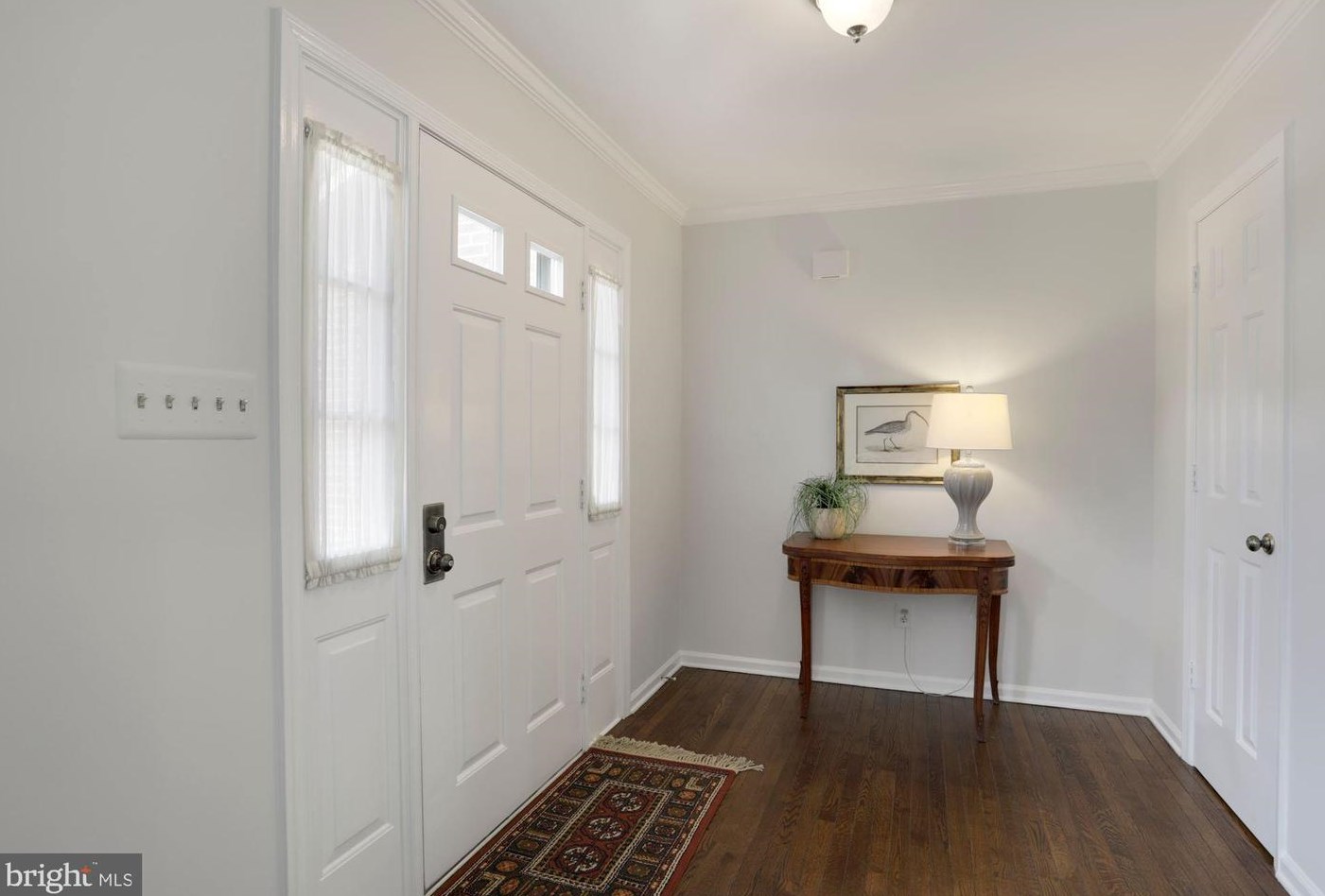 10035 Glencroft Ct, Vienna, VA 22181-5353