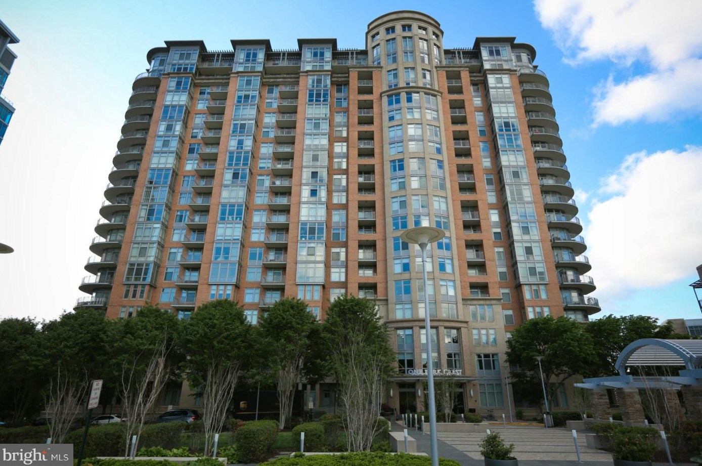 8220 Crestwood Heights Dr Apt 1502, Mc Lean, VA 22102