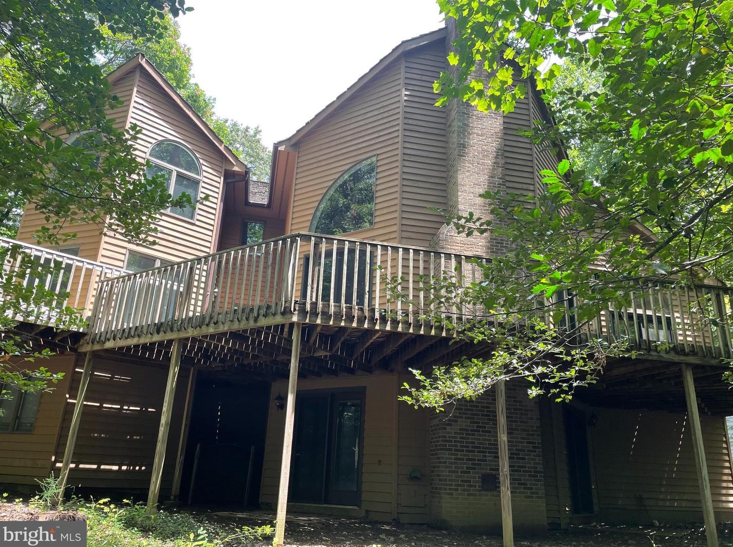 11579 Lake Newport Rd, Herndon, VA 20194