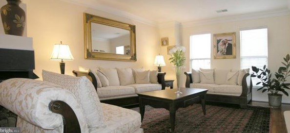 1550 Northern Neck Dr Apt 202, Vienna, VA 22182
