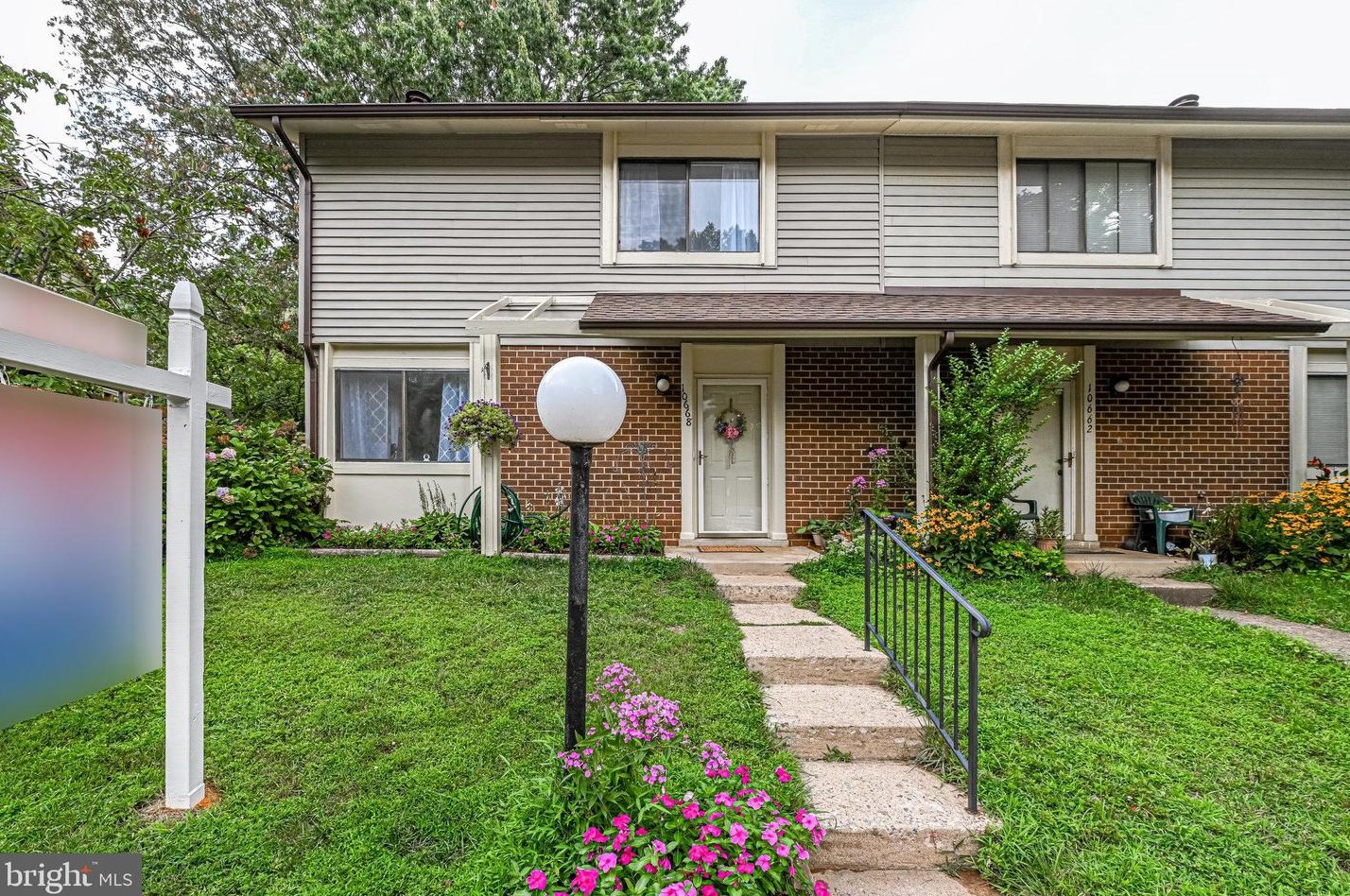 10668 Myrtle Oak Ct, Springfield, VA 22015