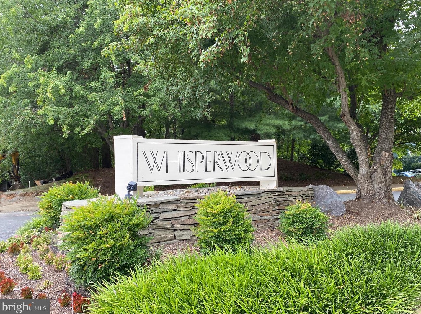2152 Whisperwood Glen Ln, Herndon, VA 20191