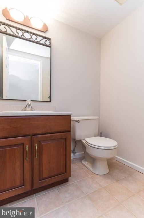 2825 Center Ridge Dr, Vienna VA  22124-1440 exterior