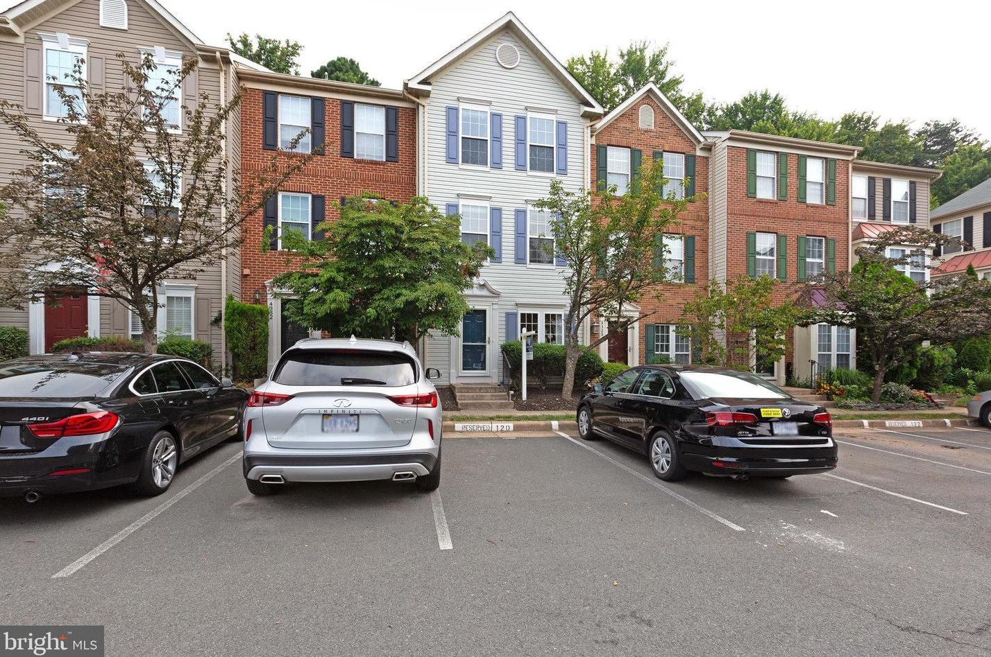 4330 Sutler Hill Sq, Fairfax, VA 22033-4257