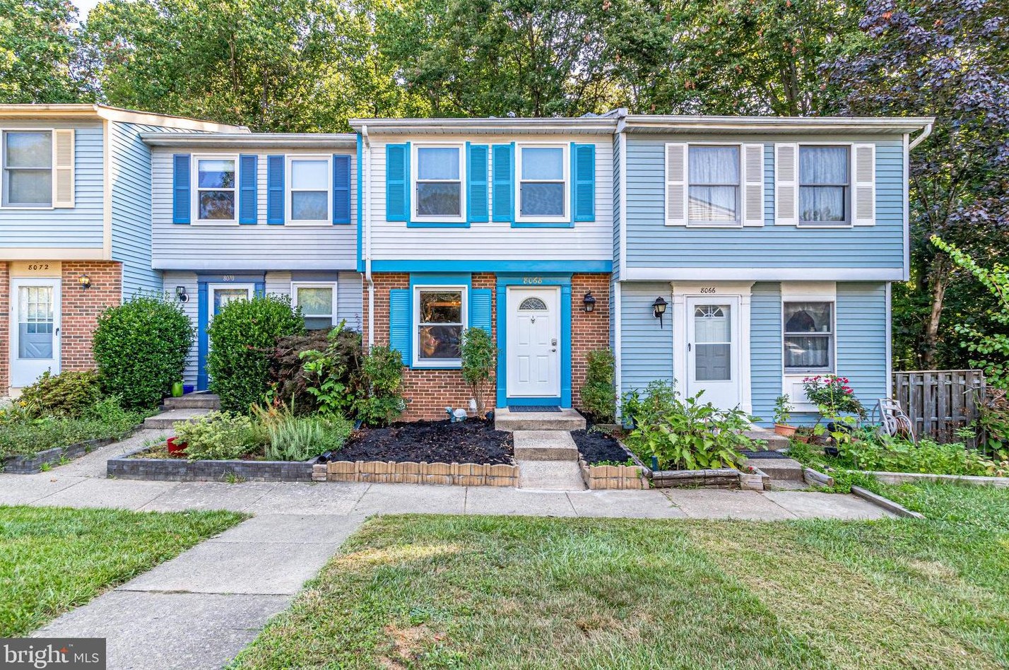8068 Grandview Ct, Springfield, VA 22153