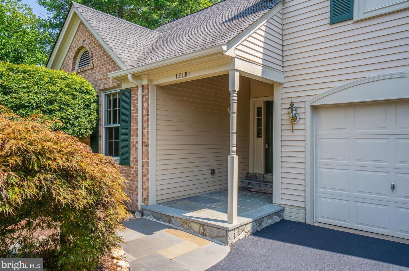 15181 Wetherburn Dr, Centreville, VA 20120