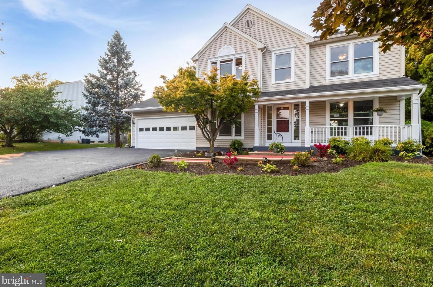 12910 Ashton Oaks Dr, Fairfax, VA 22030-7215