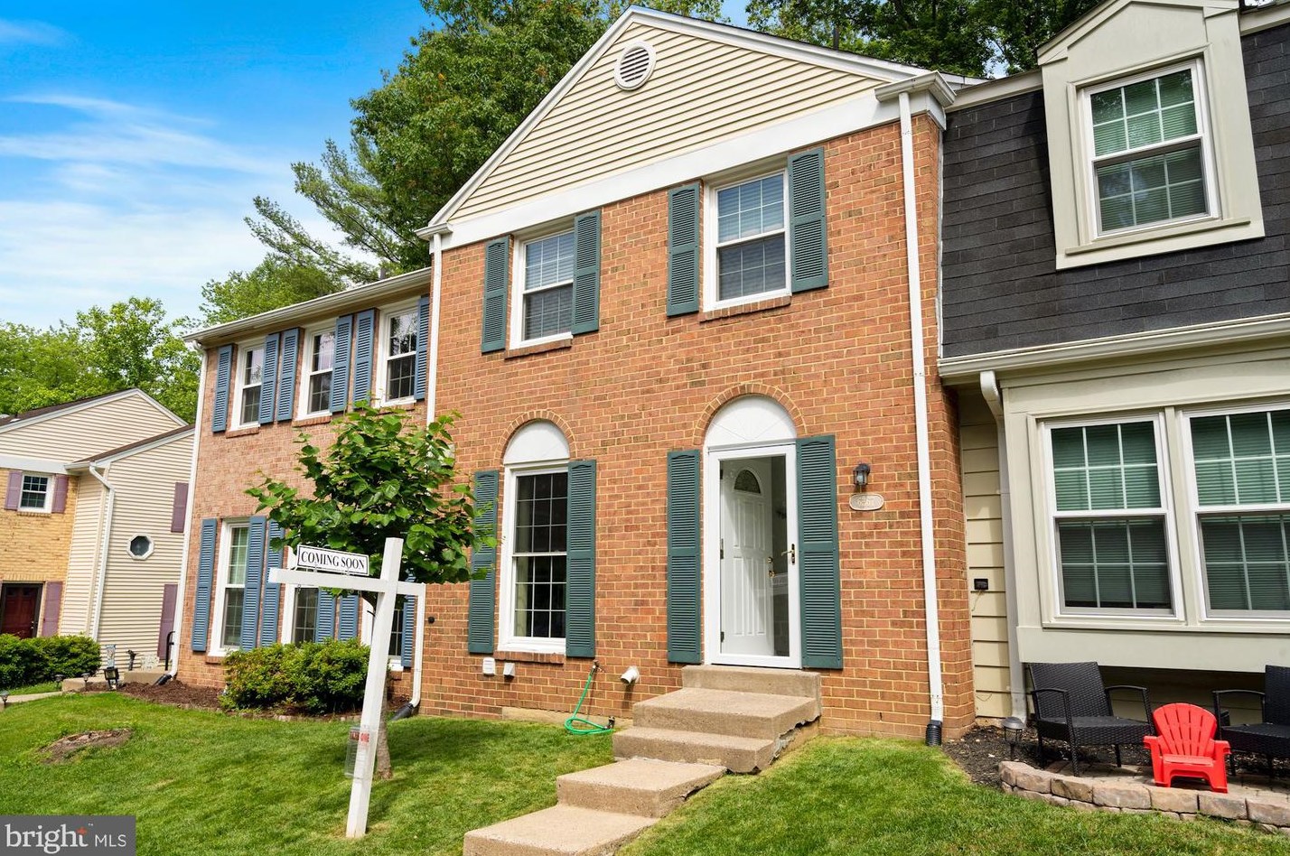 6367 Buffie Ct, Springfield, VA 22015