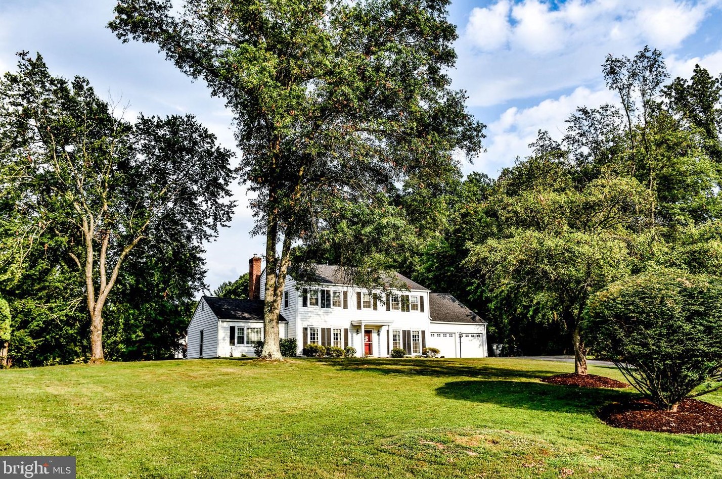 2205 Lydia Pl, Vienna, VA 22181-2947