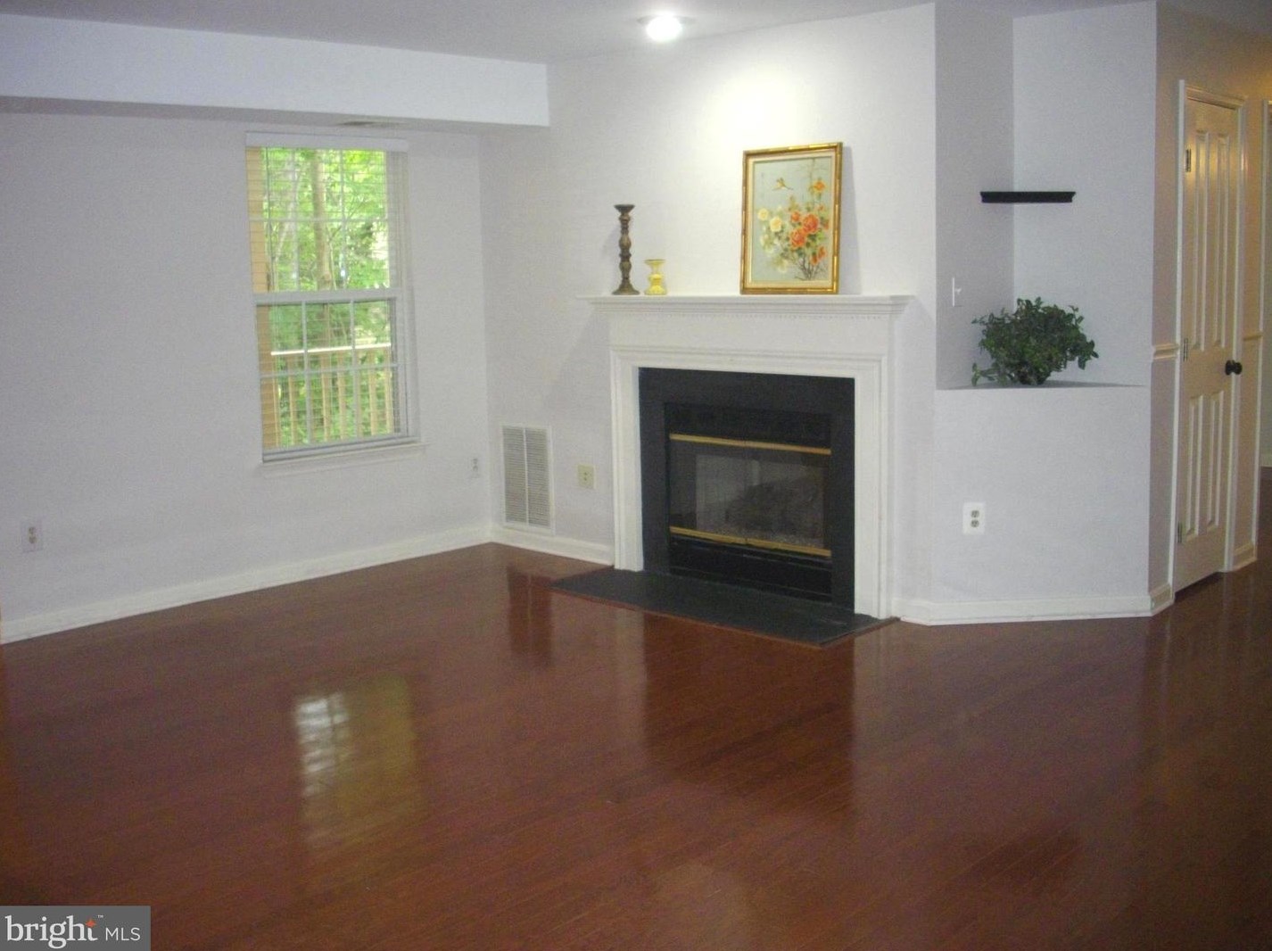 4126 Monument Ct, Fairfax, VA 22033