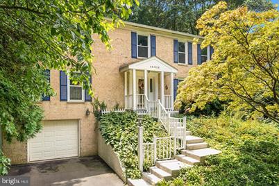 12215 Rowan Tree Drive - Photo 1