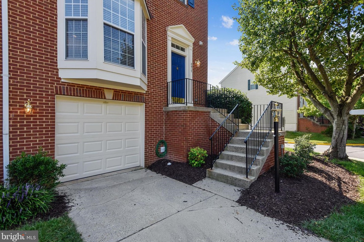 2017 Madrillon Springs Ct, Vienna, VA 22182-3763