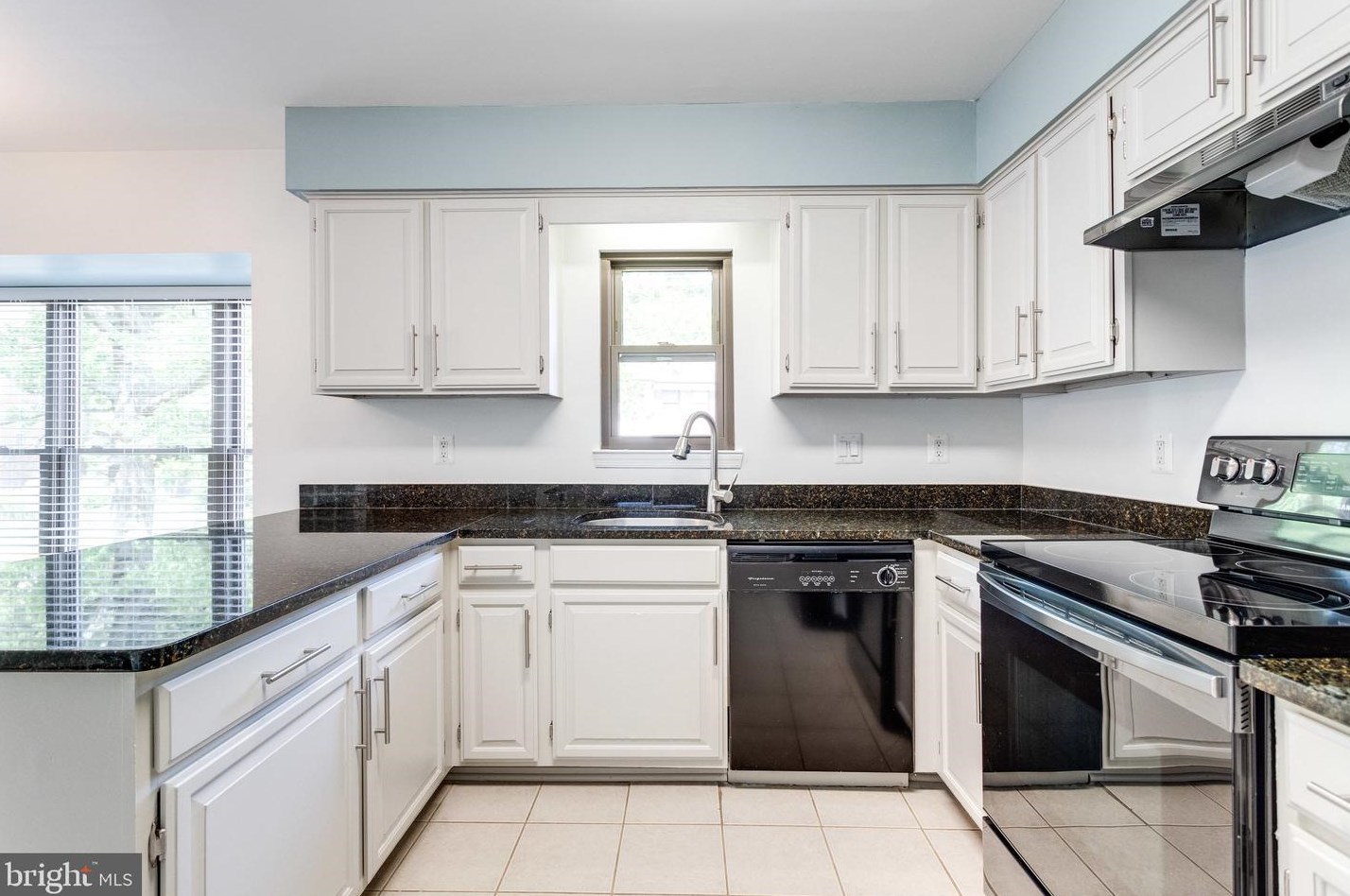 6623 Westbury Oaks Ct, Springfield, VA 22152