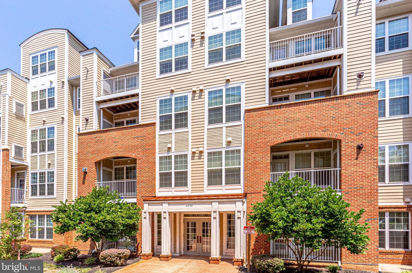 2700 Bellforest Ct #404, Vienna, VA 22180