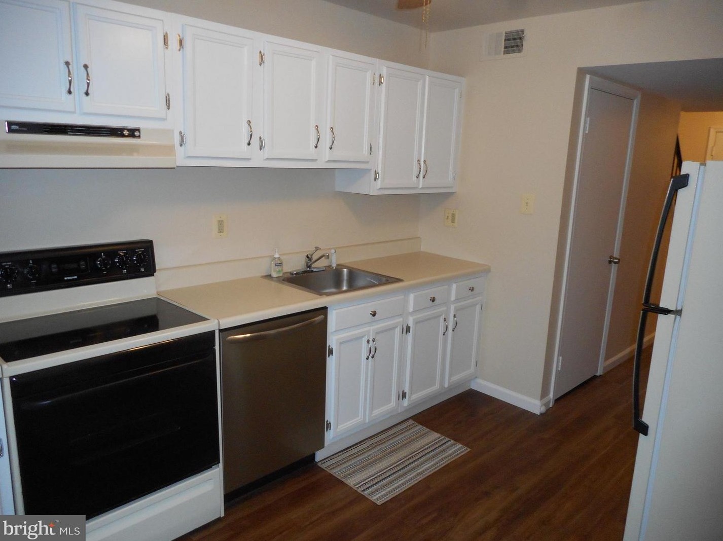 5260 Lonsdale Dr, Springfield, VA 22151