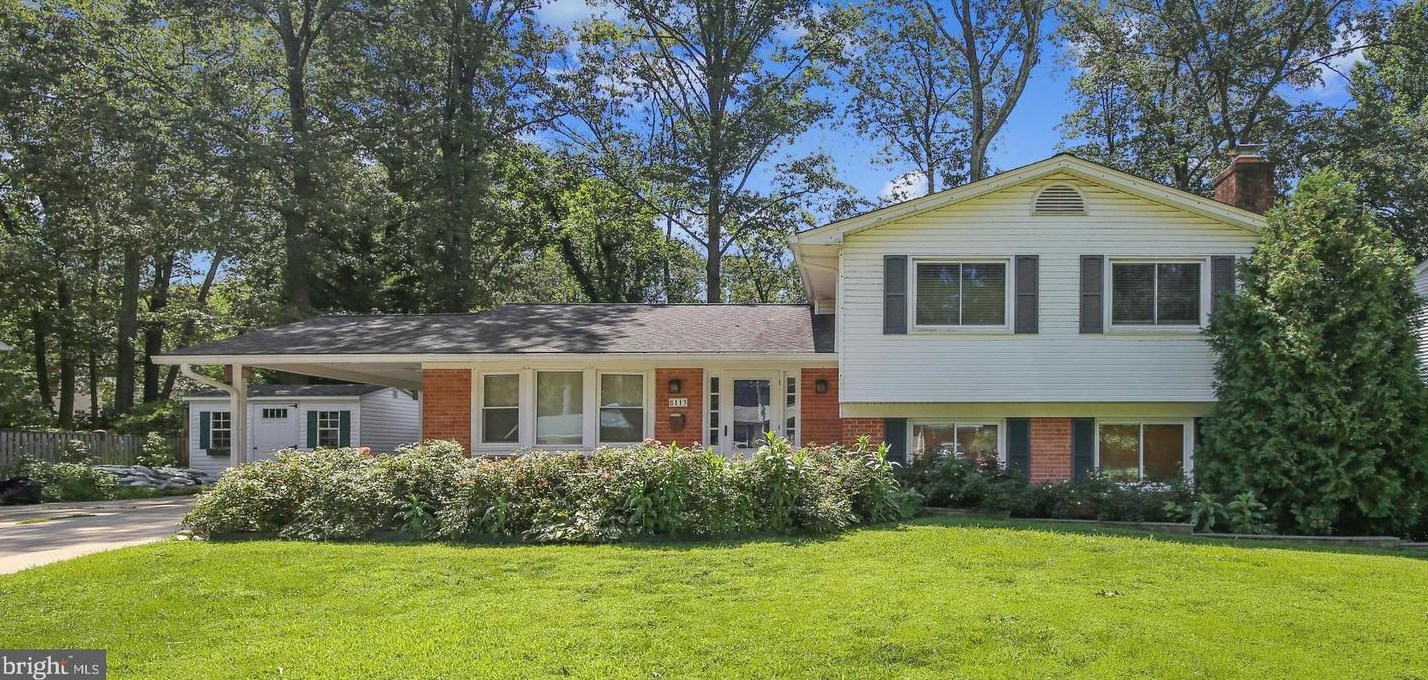 8113 Smithfield Ave, Springfield, VA 22152
