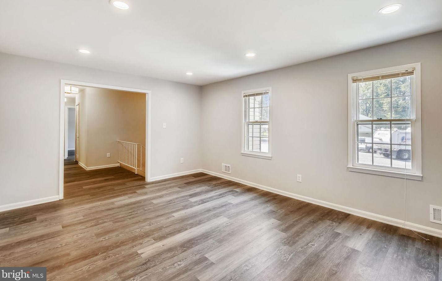 7305 Langsford Ct, Springfield, VA 22153