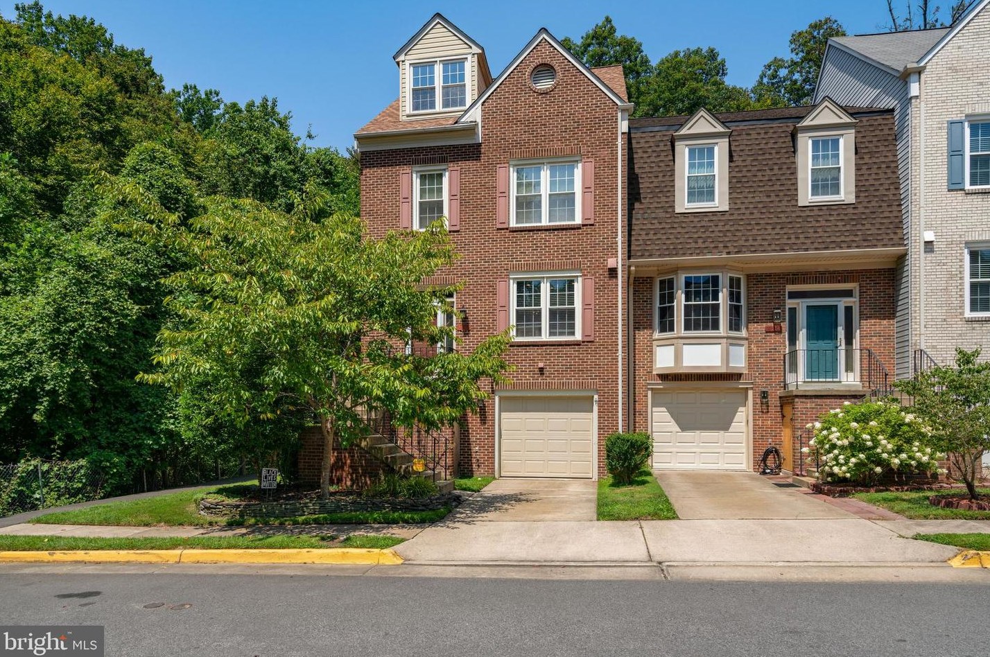 8116 Squirrel Run Rd, Springfield, VA 22152