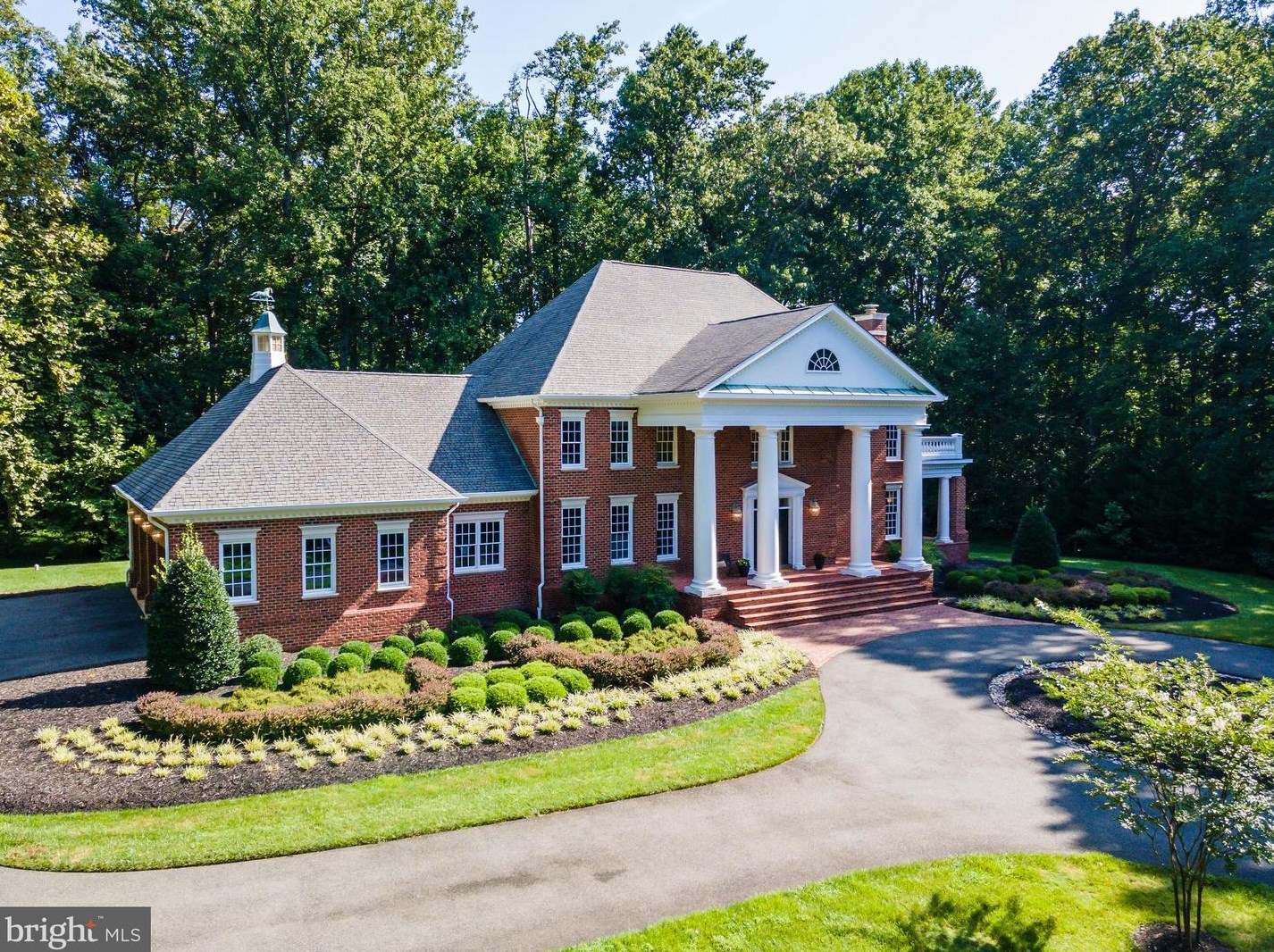 11100 Devereux Station Ln, Fairfax, VA 22039-2337