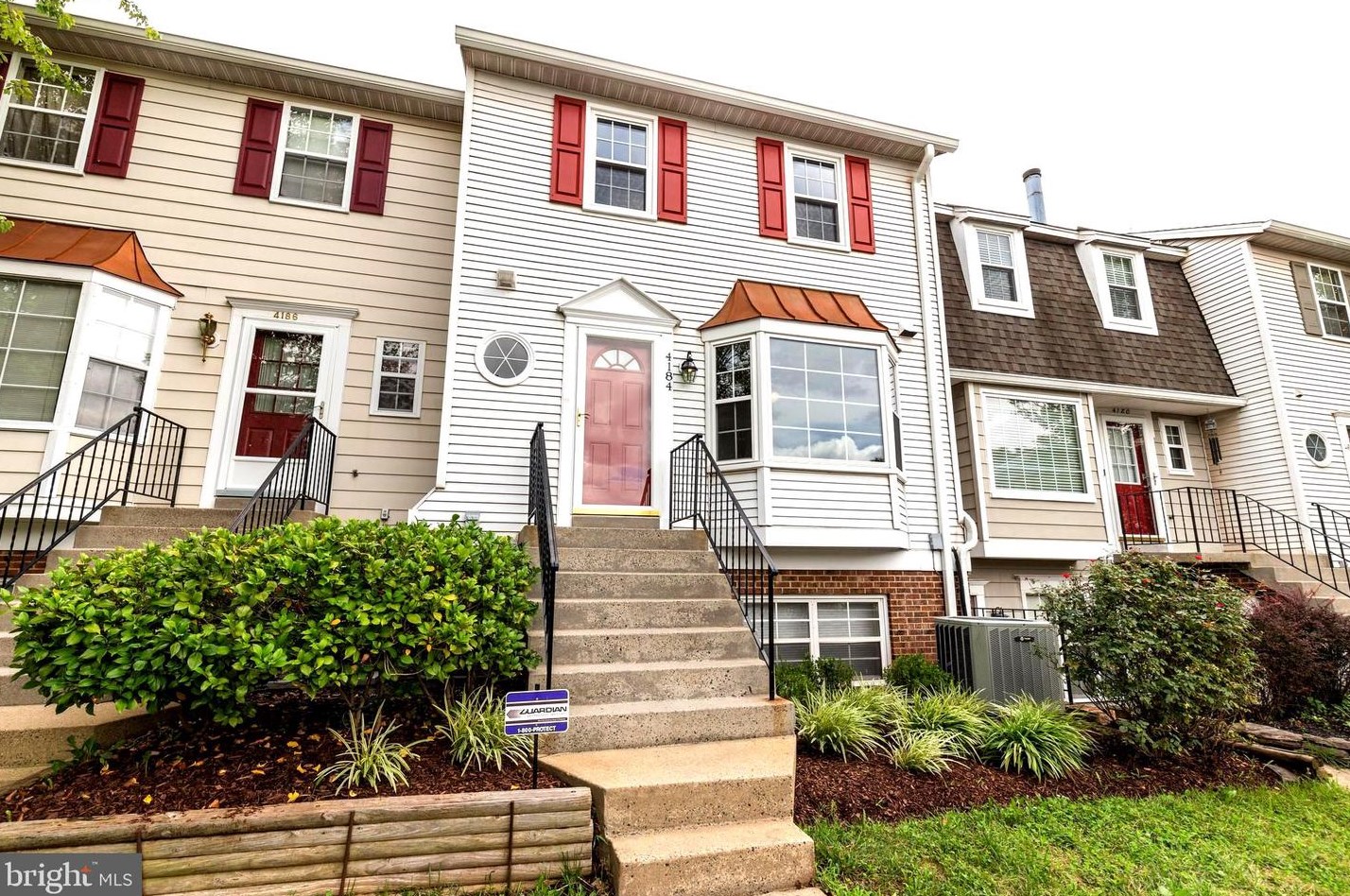 4184 Dawn Valley Ct, Fairfax, VA 20151-3545