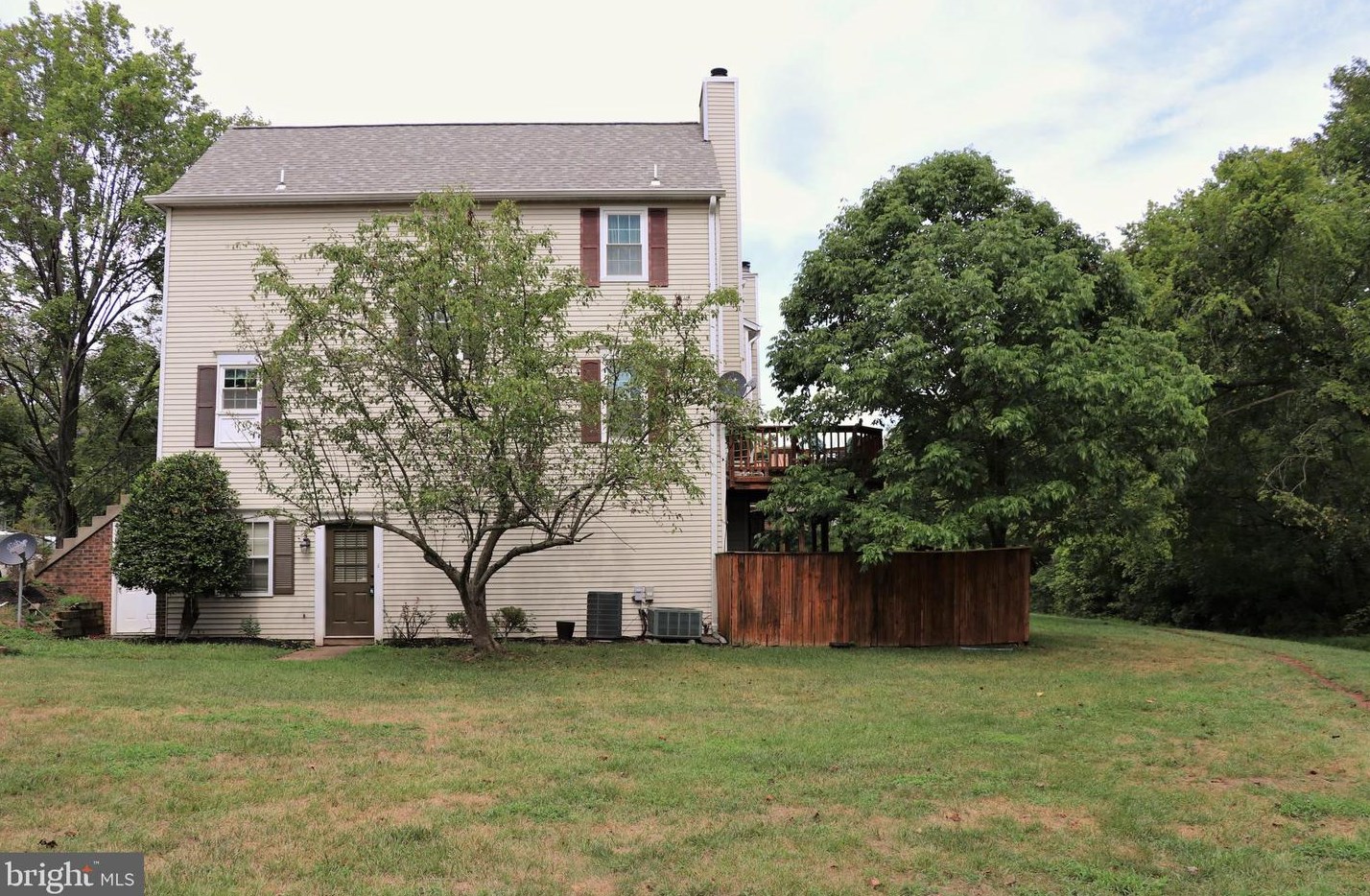 4174 Dawn Valley Ct, Fairfax, VA 20151-3545